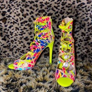 NEW Qupid MultiColor High Heels Size 8